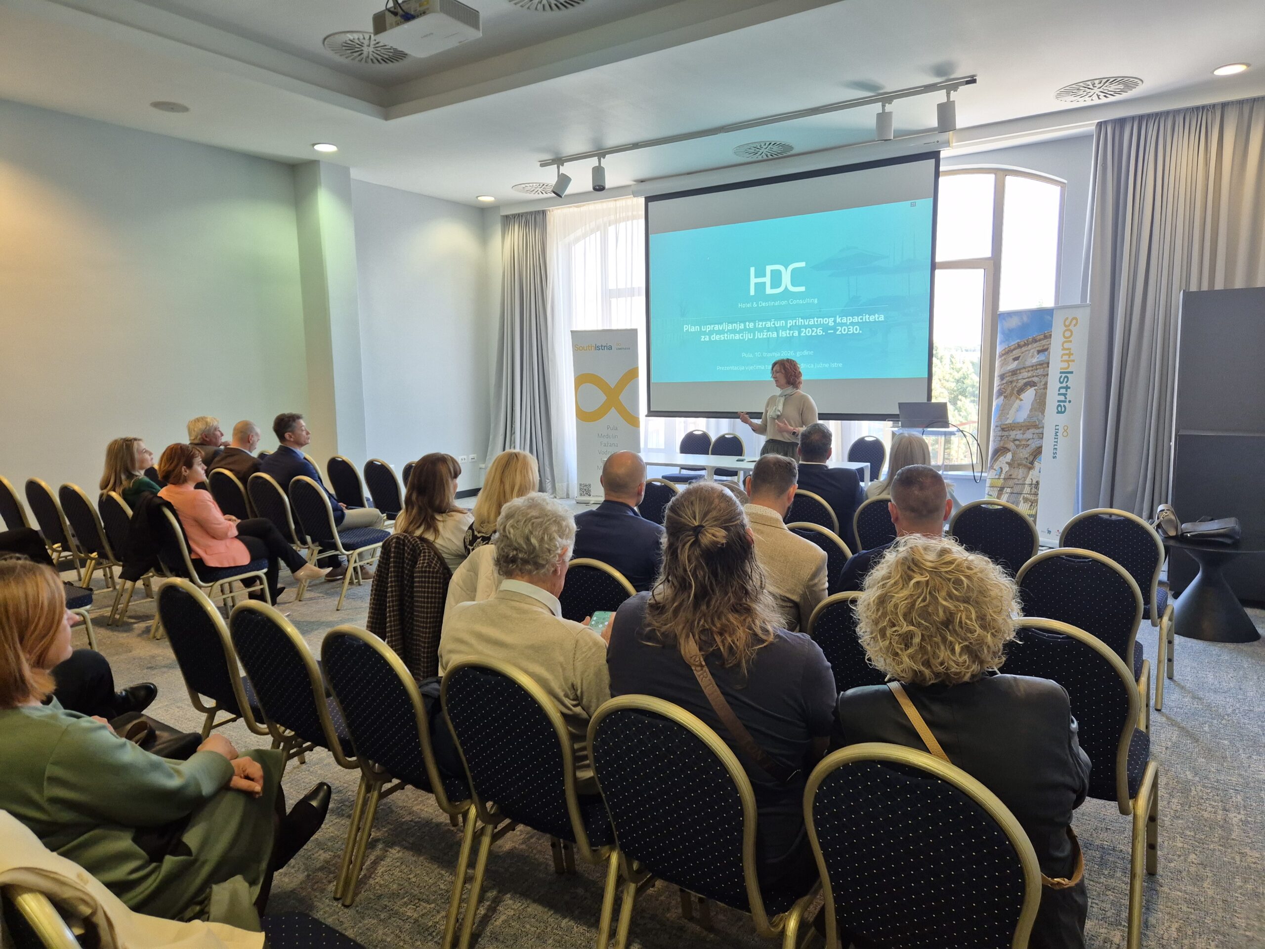 TO CARE MED Stakeholder Seminar in Pula , room full of people wathing display